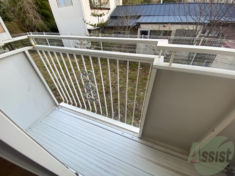 バルコニー　バルコニーがあるので洗濯物は外に干せそうですね～