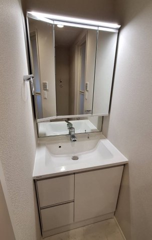 洗面設備　【イメージ写真】同仕様独立洗面台
