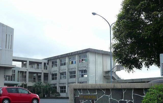 中学校　都城市立沖水中学校（中学校）まで1000m