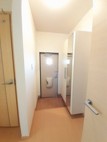 玄関　シンプルで使いやすい玄関です
