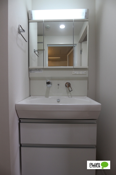 洗面設備　同物件別部屋