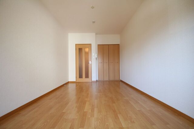 居室・リビング　※別室の参考写真の為、現況優先です。