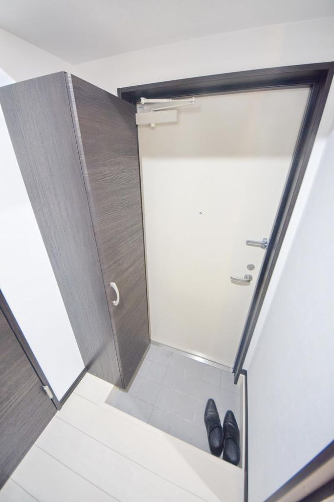 玄関　お部屋探しは【タウンハウジング千葉店】にお任せ下さい♪