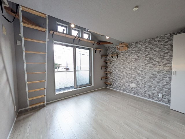 居室・リビング　千種区日和町一丁目戸建