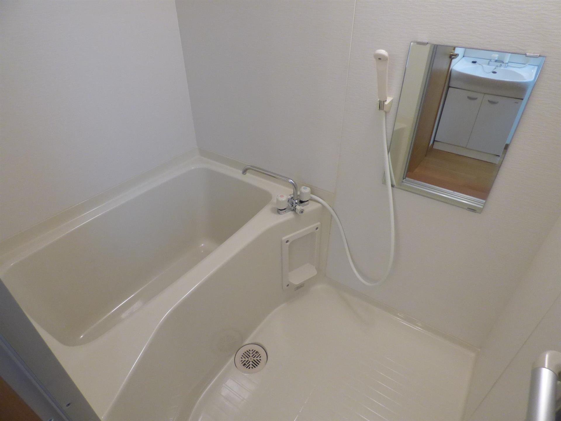 バス・シャワールーム　バス