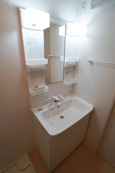 洗面設備　同じ建物の別なお部屋