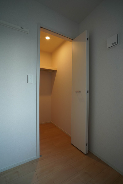 収納　同じ建物の別なお部屋