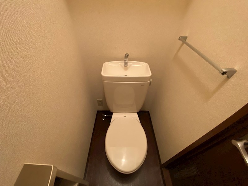 トイレ　別部屋参照