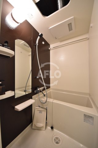 バス・シャワールーム　Luxe西長堀（ラグゼ西長堀）　風呂