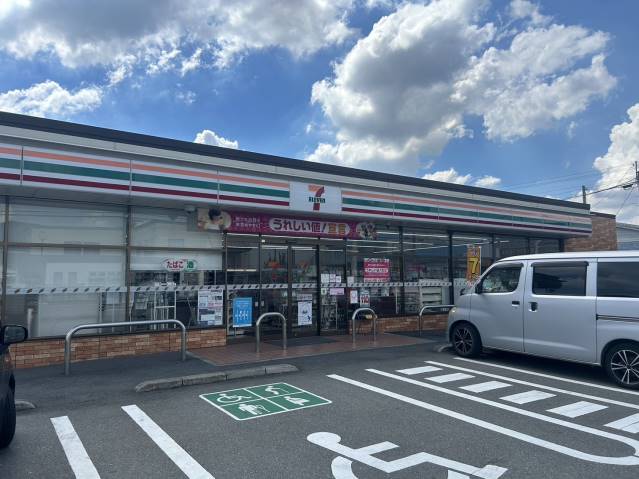 コンビニ　セブン－イレブン福岡三輪中央店（コンビニ）まで2688m