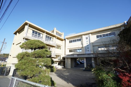 小学校　千葉市立川戸小学校（小学校）まで540m
