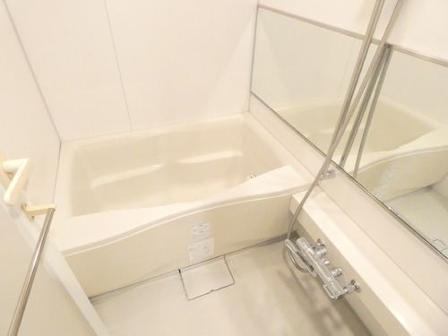 バス・シャワールーム　浴室　※2022年11月撮影