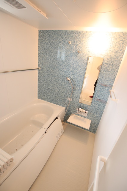 バス・シャワールーム　追い焚き付き