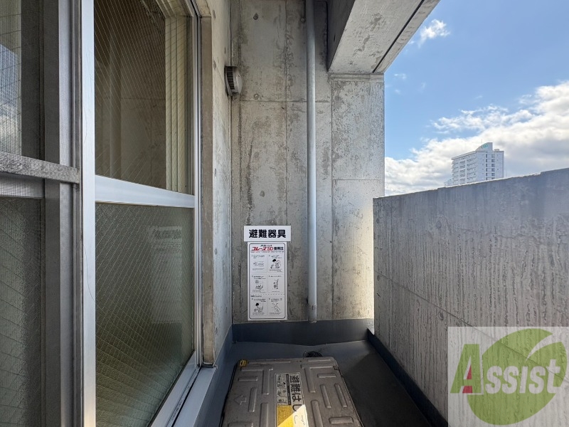 バルコニー　バルコニーです。洗濯物を干したり一息ついたりできますね！