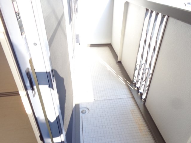 バルコニー　バルコニー