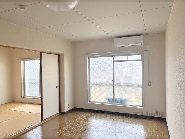 居室・リビング　洋室