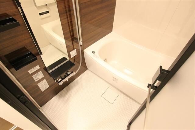 バス・シャワールーム　ゆったり過ごせるお風呂です