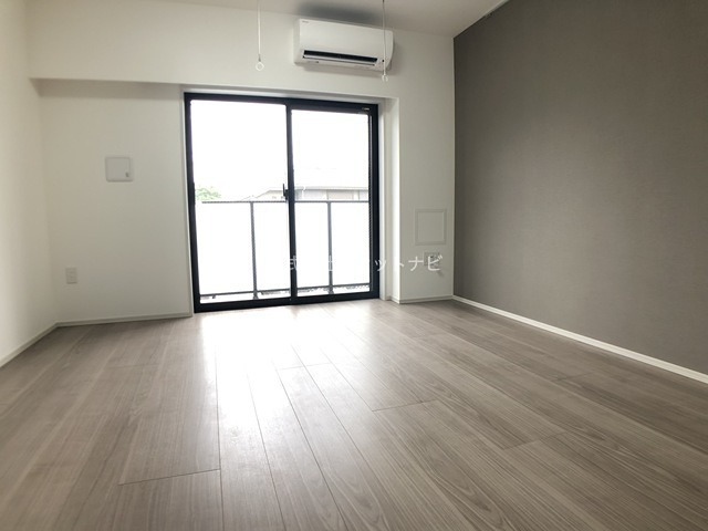 居室・リビング　同タイプ別階数のお部屋です