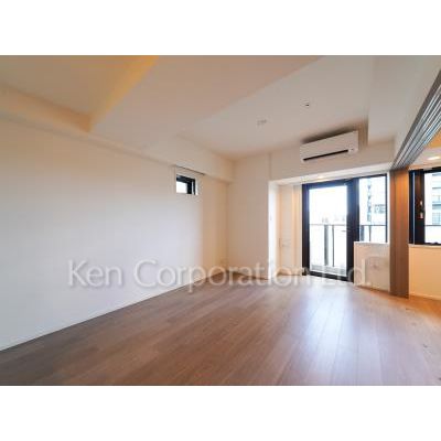 居室・リビング　同タイプ12階のお部屋を撮影。仕様が異なることがあります。