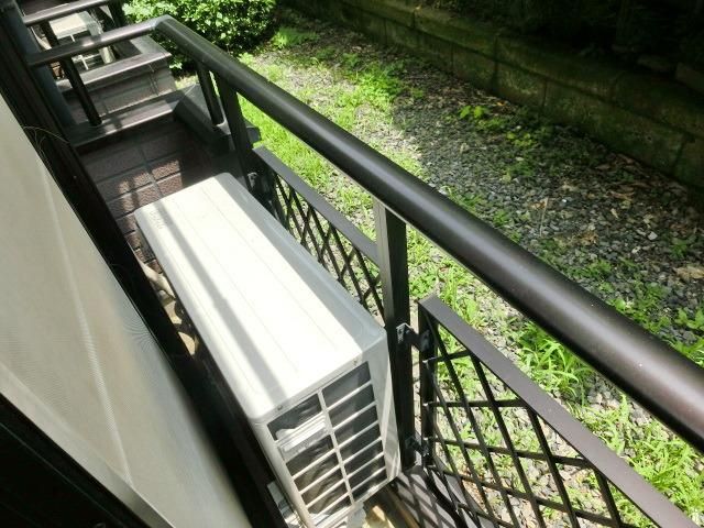 バルコニー　洗濯物が干せるバルコニー