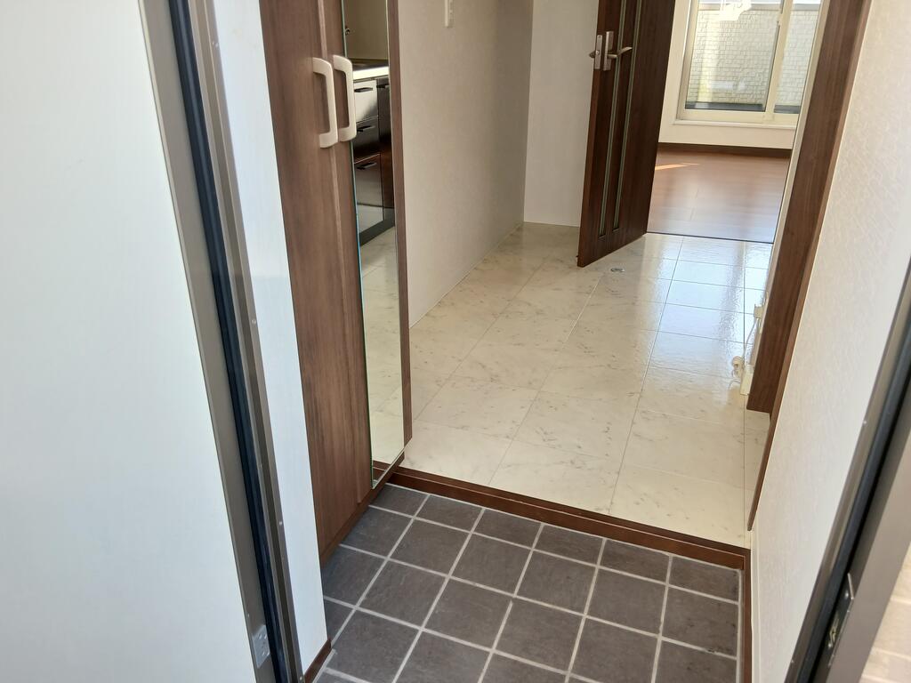 玄関　※別号室