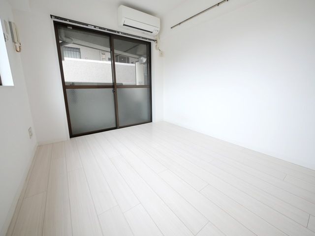 居室・リビング　★リビングフロアの様子です★