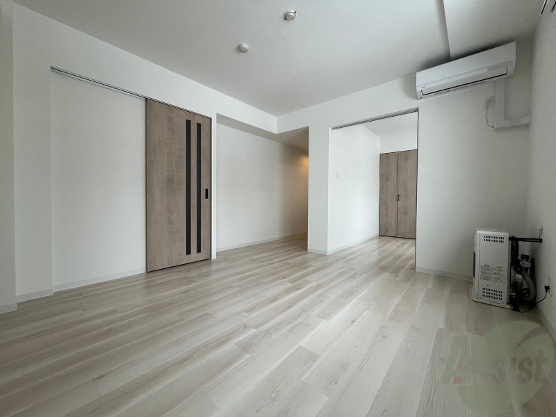 居室・リビング　広くてきれいなリビングです！快適に過ごせそうですね。