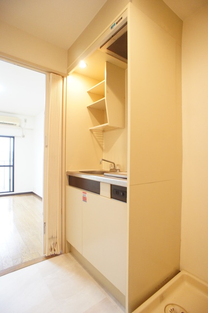 キッチン　収納もあり使い勝手の良い便利なキッチンです♪