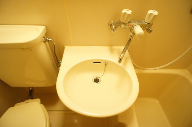 洗面設備　洗面台も付いているのでお出掛け準備らくらくです♪