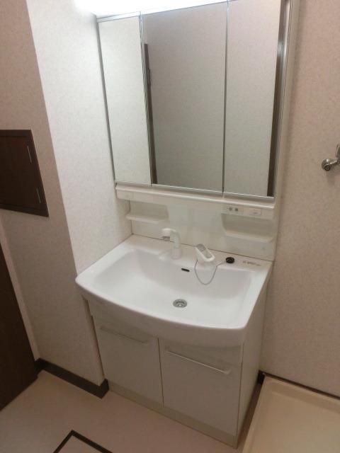 洗面設備　うれしい独立洗面台　脱衣所