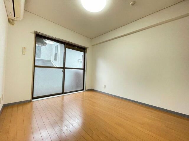 居室・リビング　※同物件別号室（イメージ）