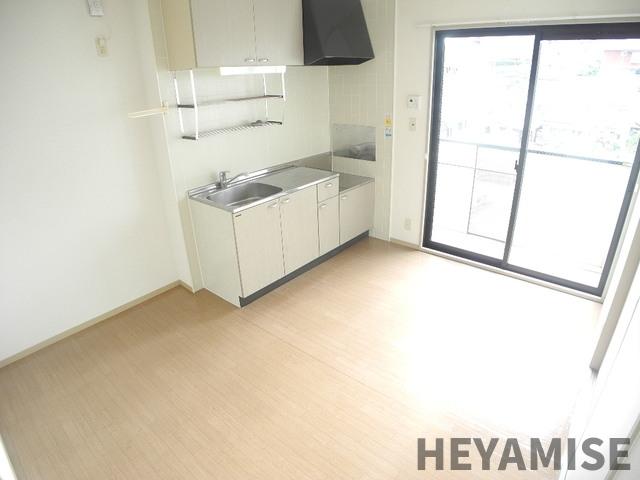 居室・リビング　※同間取りの別の階のお部屋の画像です※現況を優先します