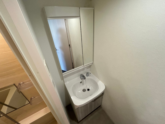 洗面設備　新築の為同間取りの他の階の写真です。