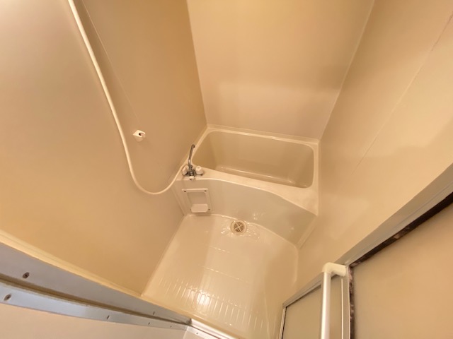 バス・シャワールーム　室内は現況を優先します