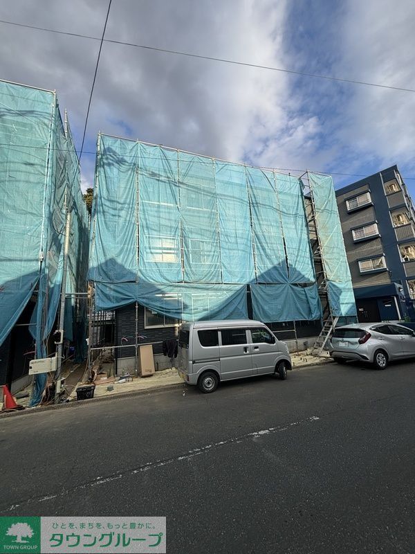 建物外観　駐車場