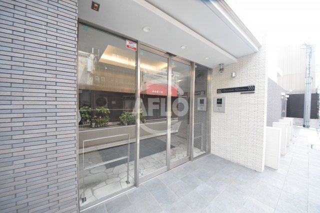 エントランス　コンフォート弁天　エントランス