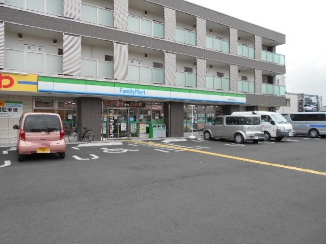 コンビニ　ファミリーマート春日部谷原二丁目店（コンビニ）まで542m