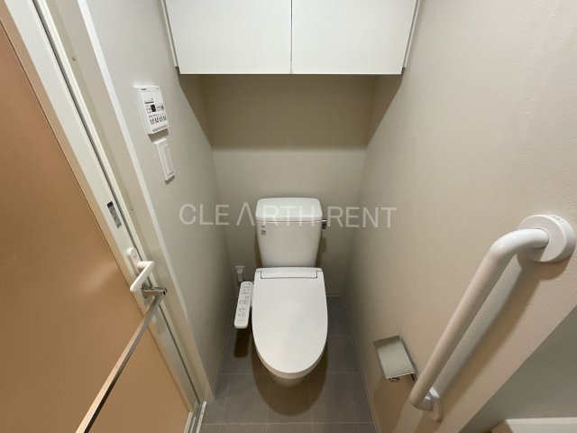 トイレ　同タイプ別住戸写真となります。現況と異なる場合がございます。