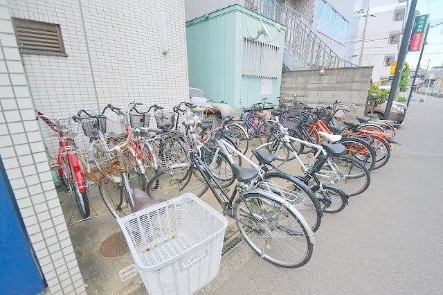 駐車場　駐輪場