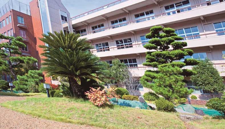 大学・短大　私立京都光華女子大学（大学・短大）まで1951m