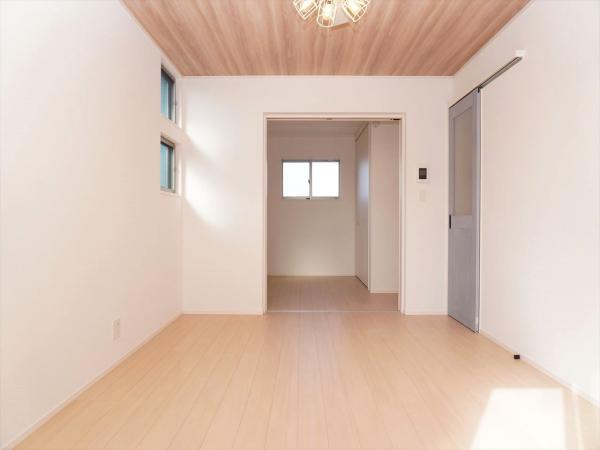 居室・リビング　内装