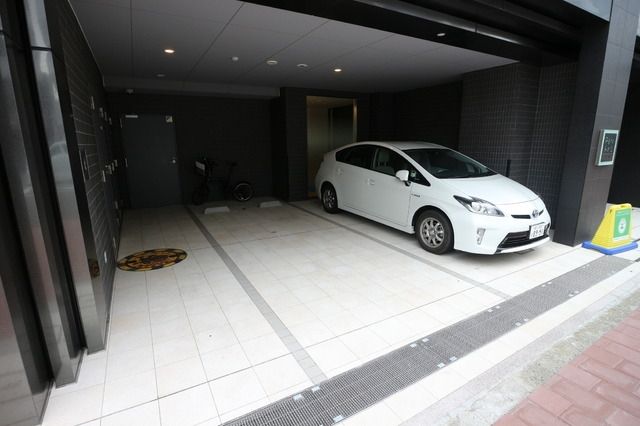 駐車場　☆駐車場にはカーシェアリングの設備付き☆