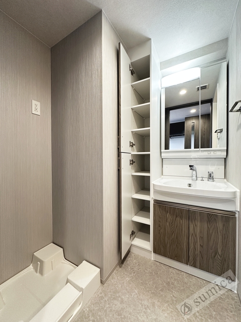 洗面設備　洗面脱衣所付き！独立洗面台が便利です♪♪