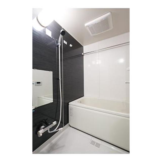 バス・シャワールーム　※写真は同タイプ住戸です。