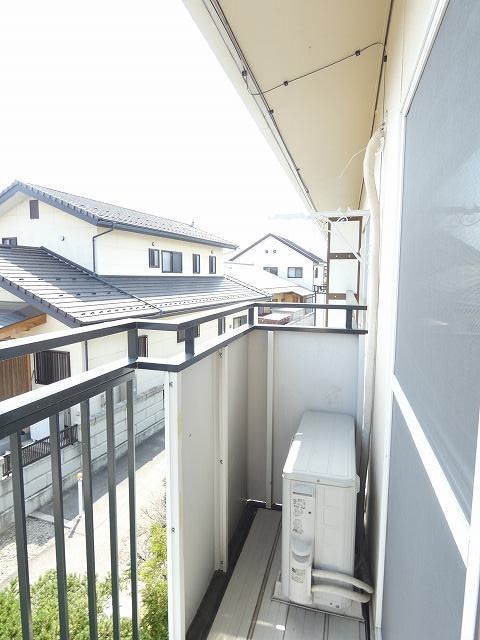 バルコニー　写真は201号室です(参考)