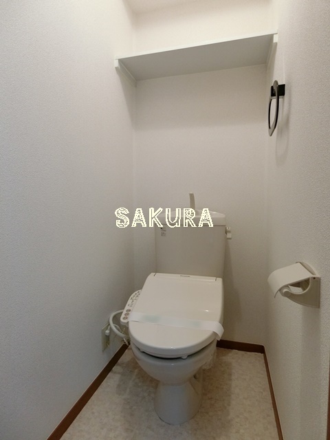 トイレ　嬉しい温水洗浄便座♪