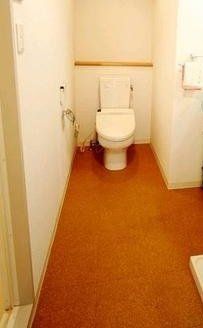 トイレ　ウォシュレット完備