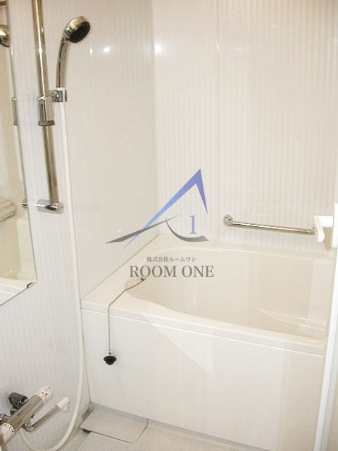 バス・シャワールーム　お風呂です。