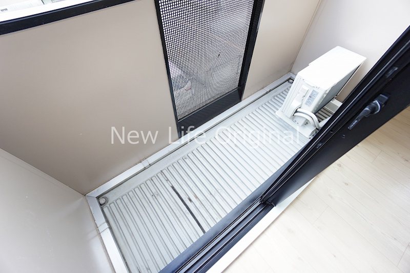 バルコニー　洗濯物を太陽の下で干すことができます☆