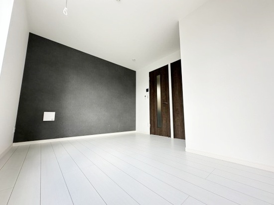 その他部屋・スペース　お手入れのしやすいフローリングタイプ♪